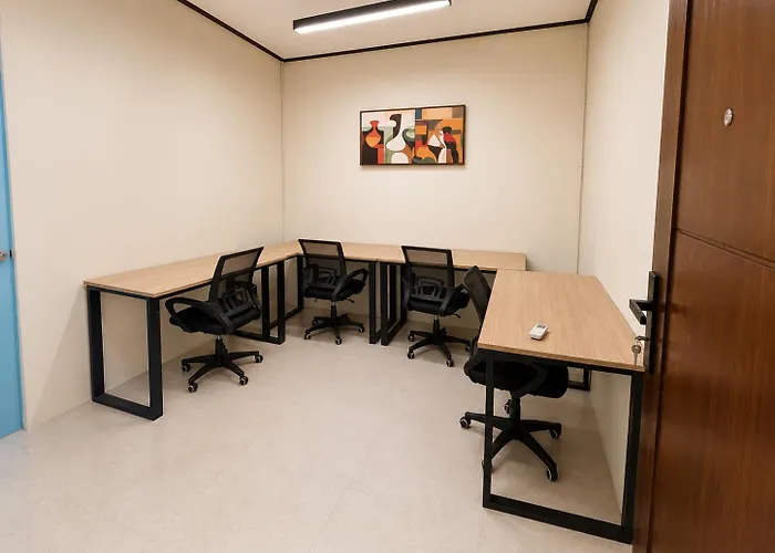 Node Modern Co-living Near Airport 10minute アパート *